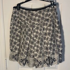 White House Black Market silk print pleated, layered skirt size 2
